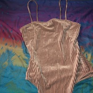 <4/$15> Velvet ribbed bodysuit